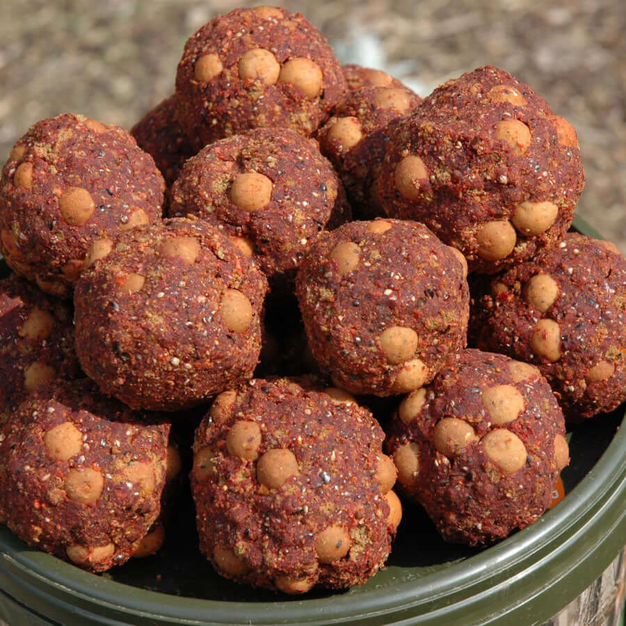 SuperRed 3 in 1 fishing bait includes the famous robin red, make your own boilies blended with aniseed oil.