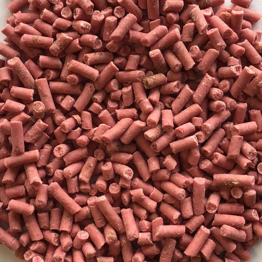 Full of goodness in the form of hi-energy mixed berries, these pellets can be fed all-year-round to garden birds